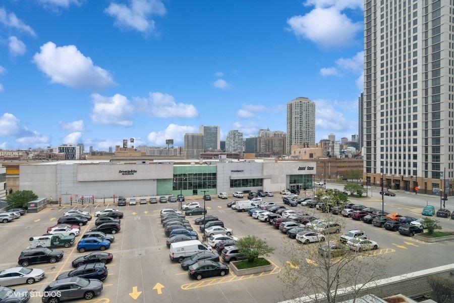 660 W Wayman Street #701, Chicago, IL 60661