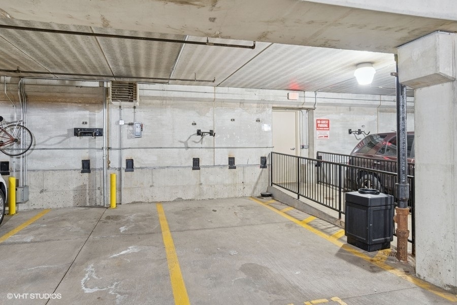 660 W Wayman Street #701, Chicago, IL 60661