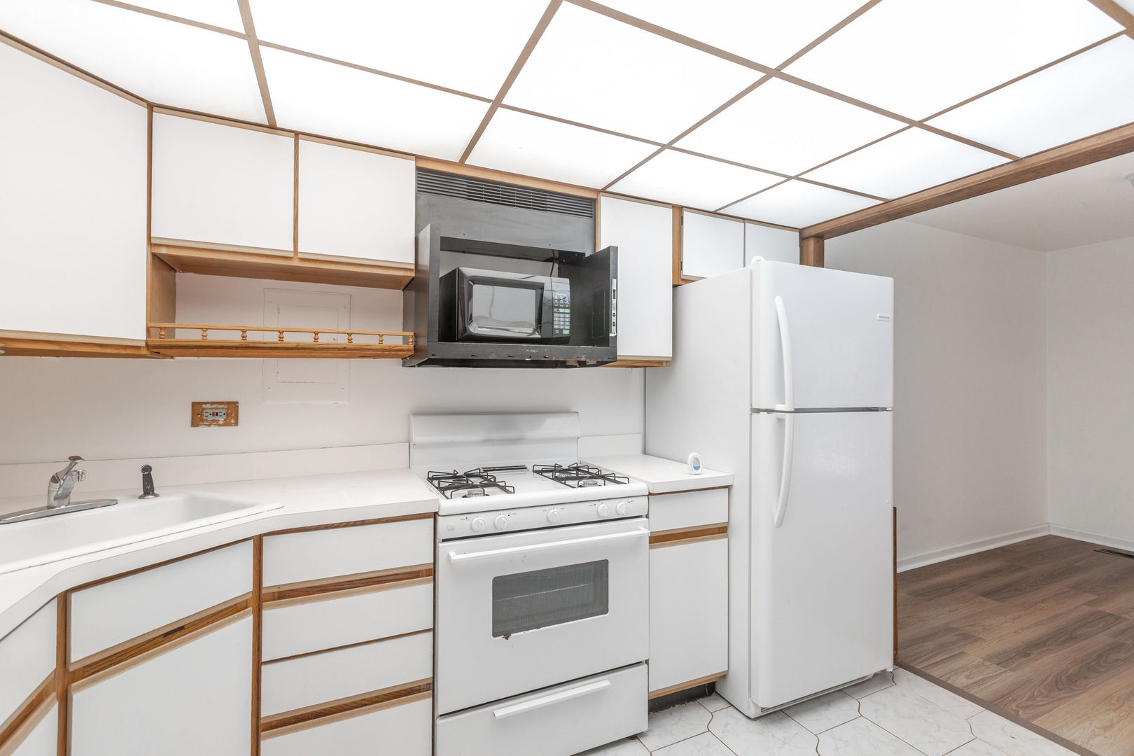 1712 Fayette Walk #D, Hoffman Estates, IL 60169