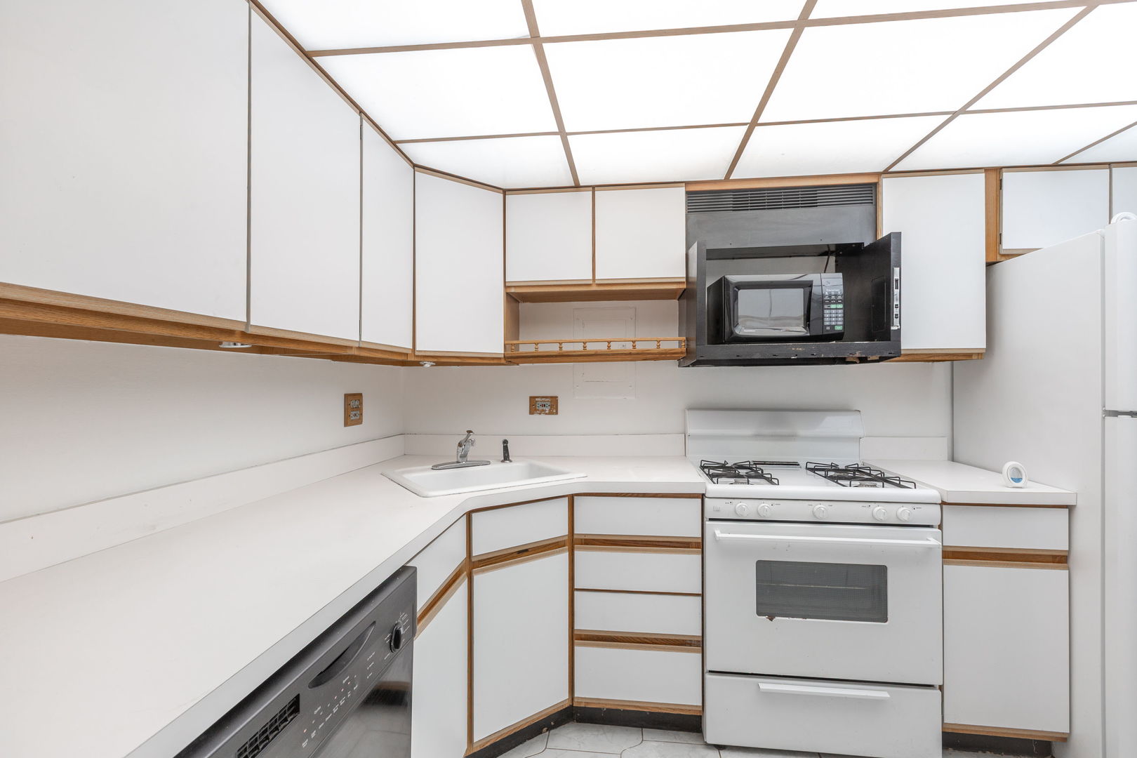 1712 Fayette Walk #D, Hoffman Estates, IL 60169