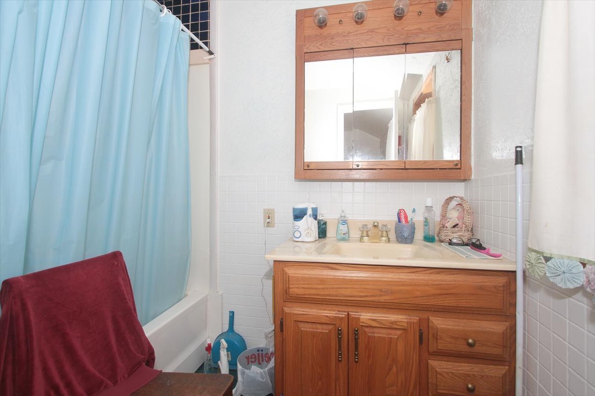 520 E Thacker Street, Des Plaines, IL 60016