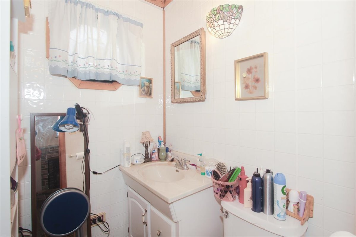 520 E Thacker Street, Des Plaines, IL 60016