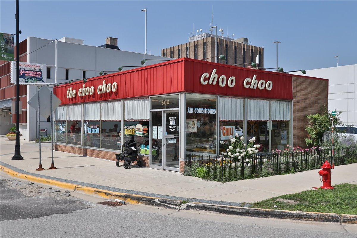 520 E Thacker Street, Des Plaines, IL 60016