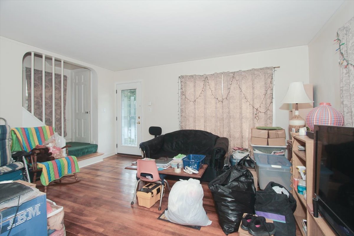 520 E Thacker Street, Des Plaines, IL 60016