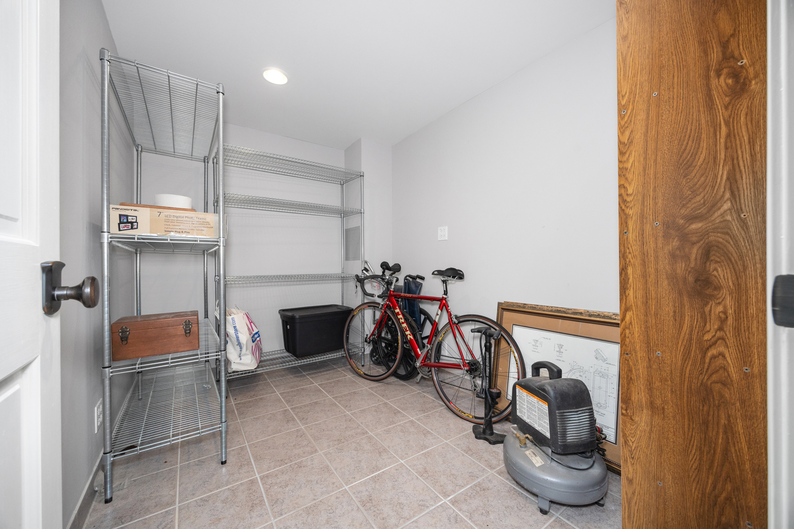 119 Tanglewood Drive #119, Glen Ellyn, IL 60137