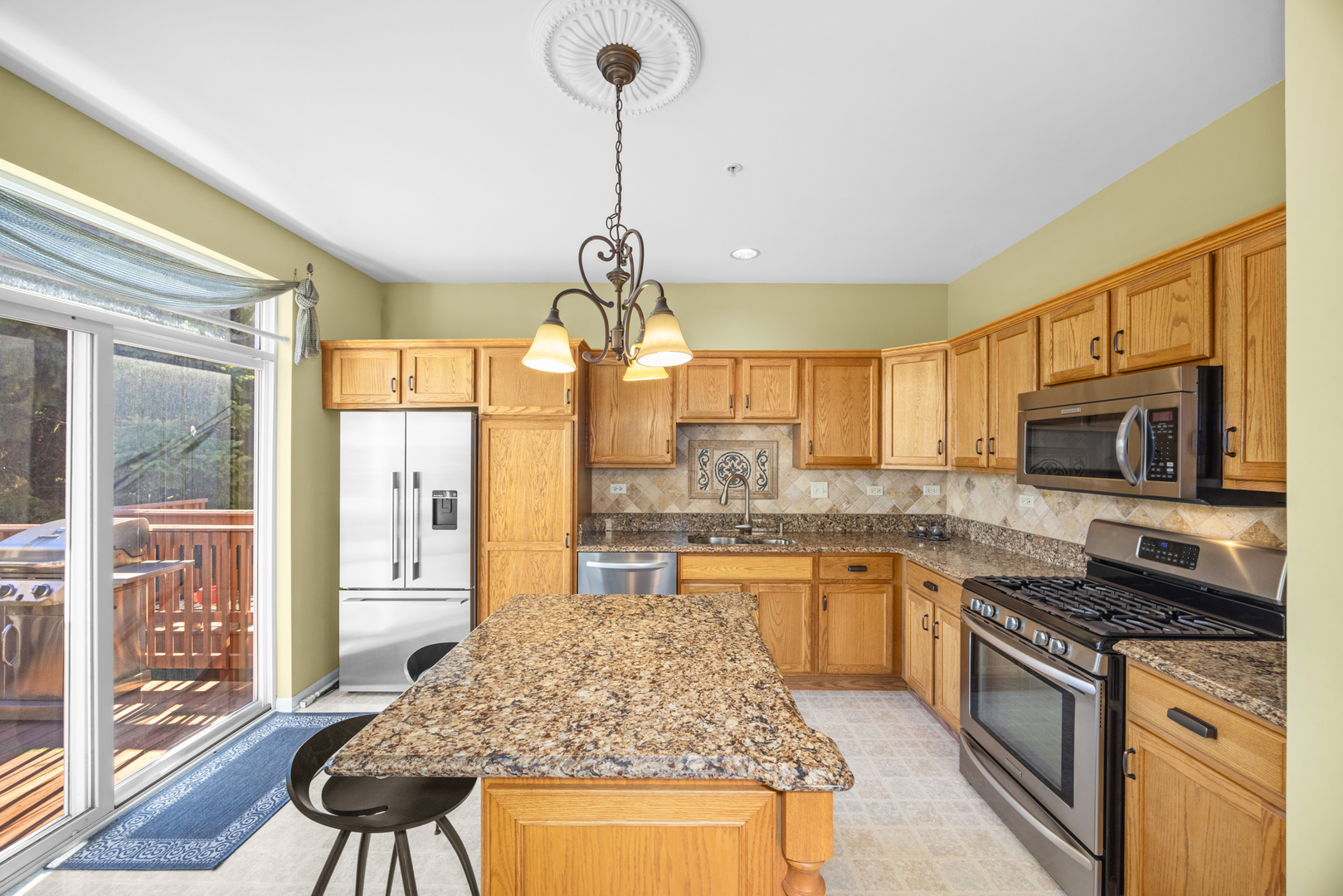 119 Tanglewood Drive #119, Glen Ellyn, IL 60137