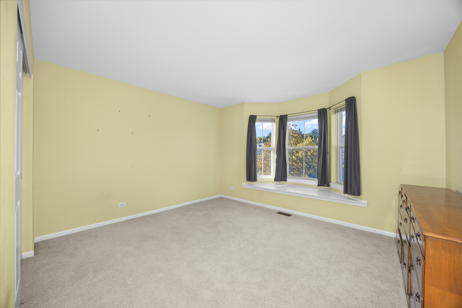 119 Tanglewood Drive #119, Glen Ellyn, IL 60137