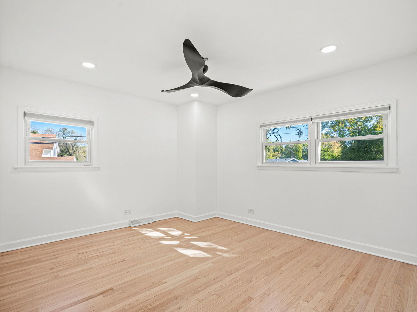 3824 Sunset Avenue, Markham, IL 60428