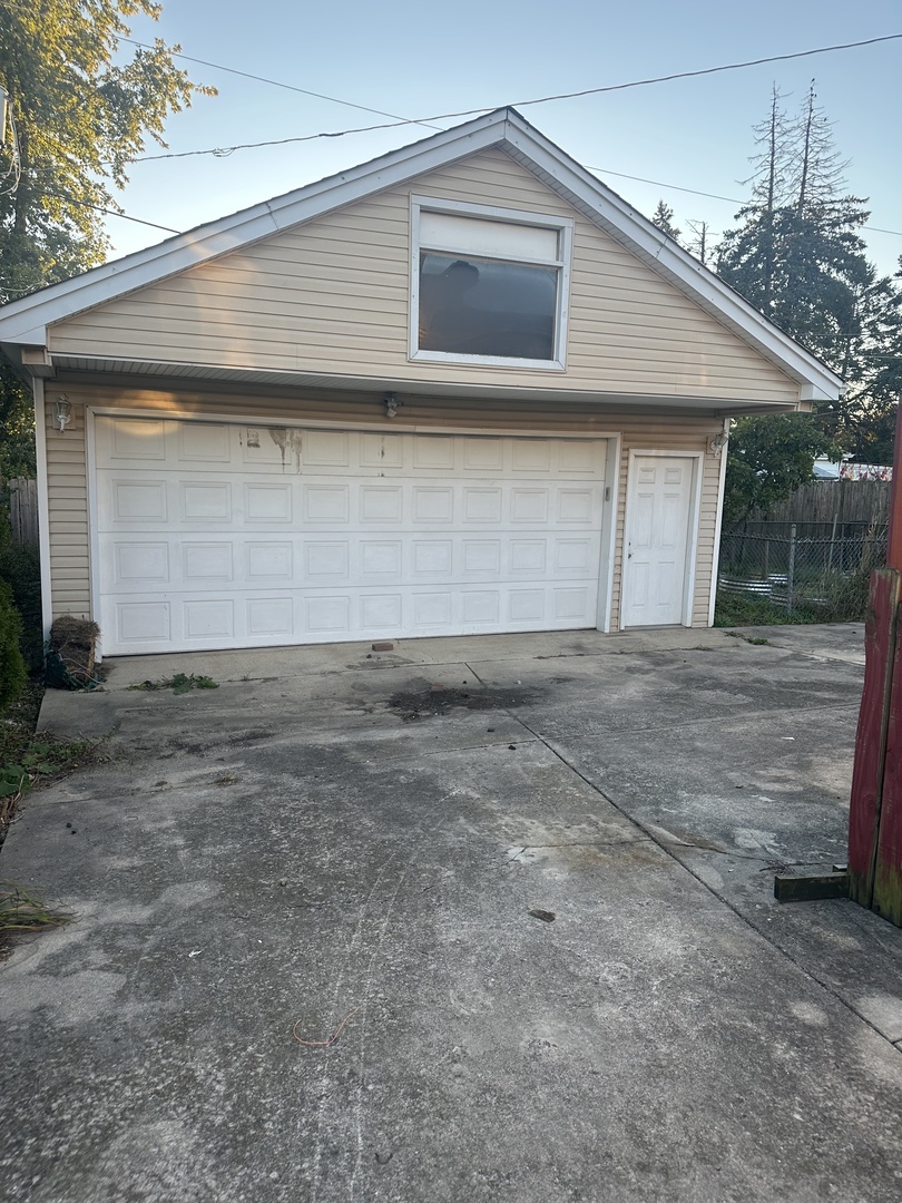 139 N Hemlock Avenue, Wood Dale, IL 60191
