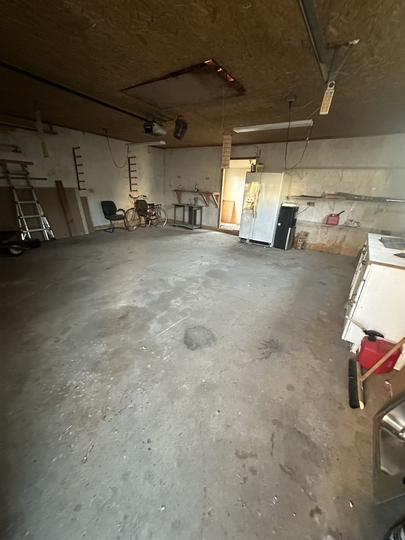 139 N Hemlock Avenue, Wood Dale, IL 60191