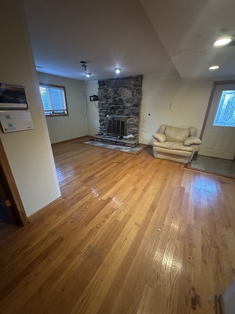 139 N Hemlock Avenue, Wood Dale, IL 60191