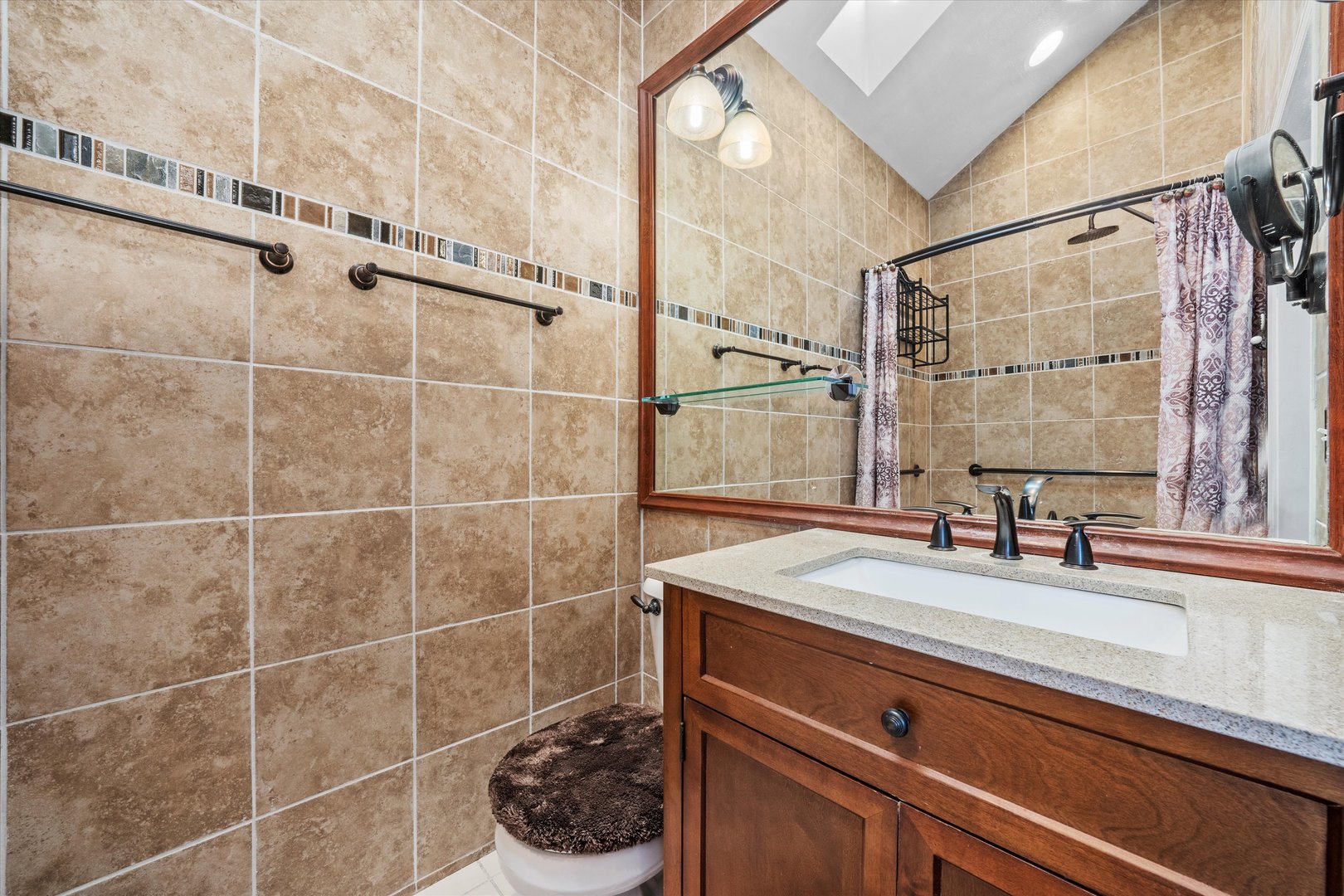 3769 S Lake Park Avenue, Chicago, IL 60653