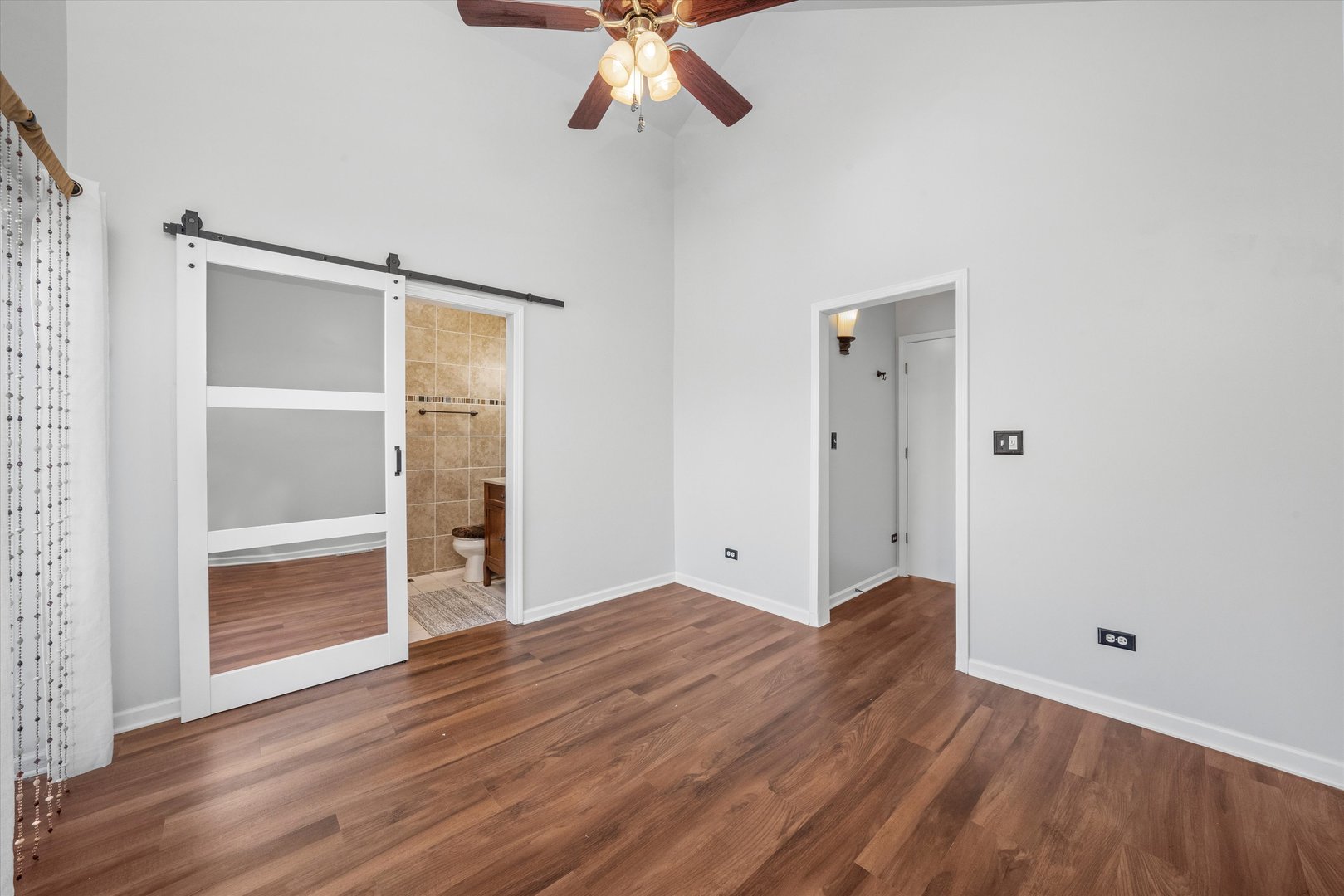 3769 S Lake Park Avenue, Chicago, IL 60653