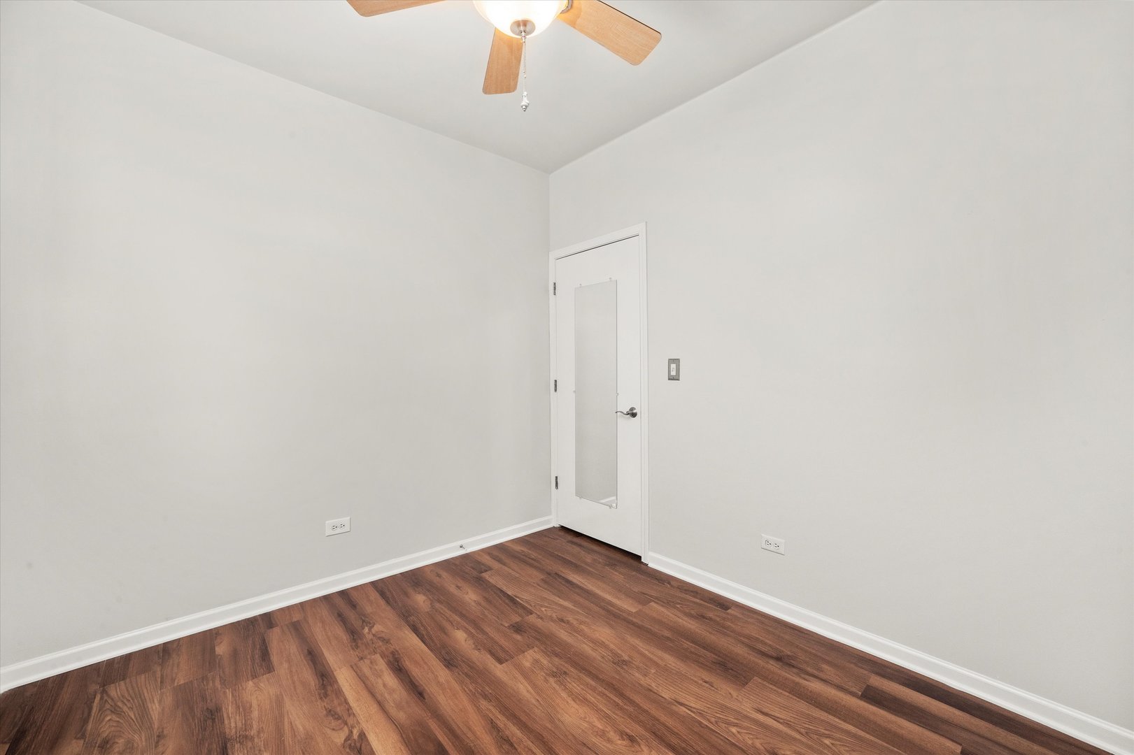 3769 S Lake Park Avenue, Chicago, IL 60653