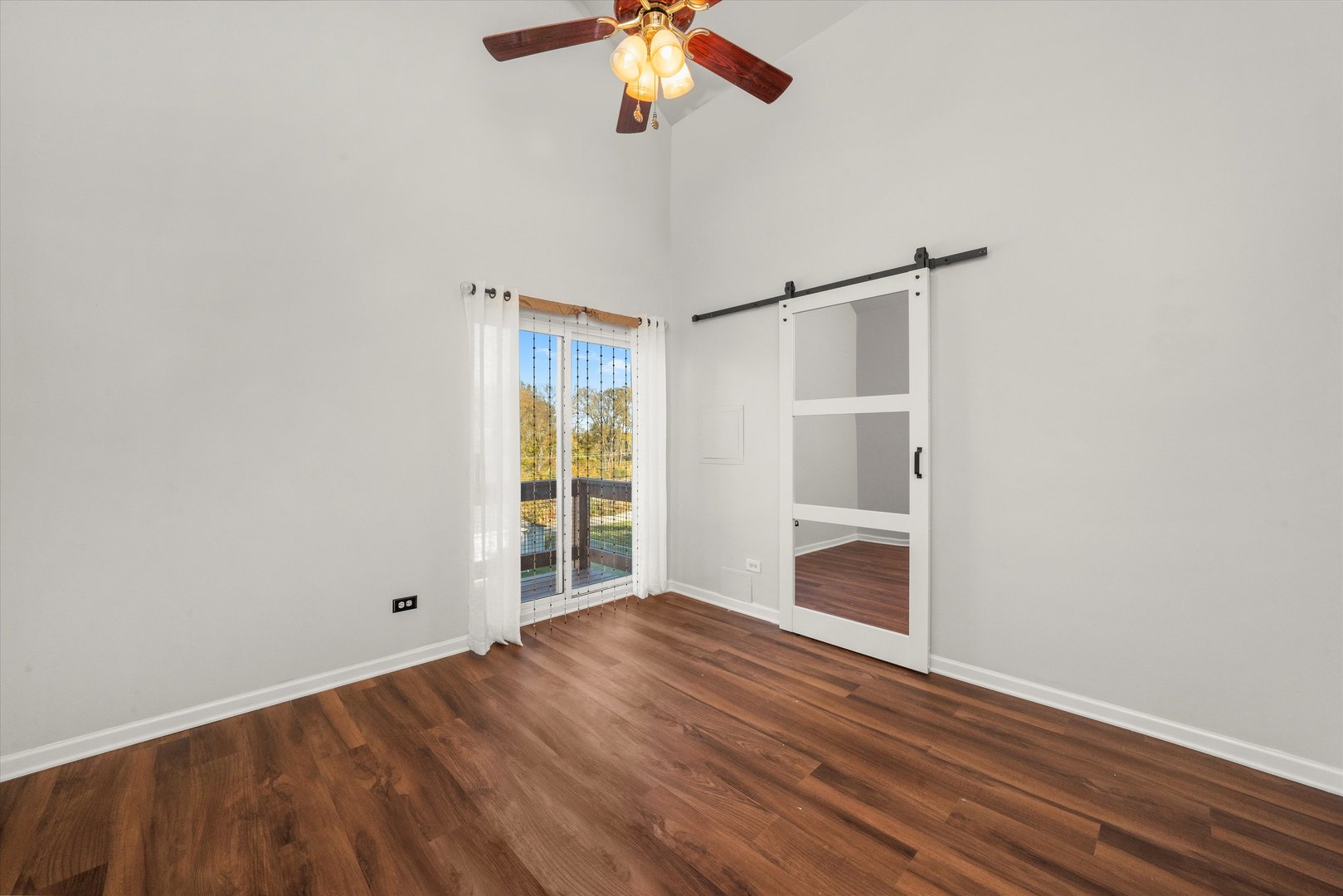 3769 S Lake Park Avenue, Chicago, IL 60653