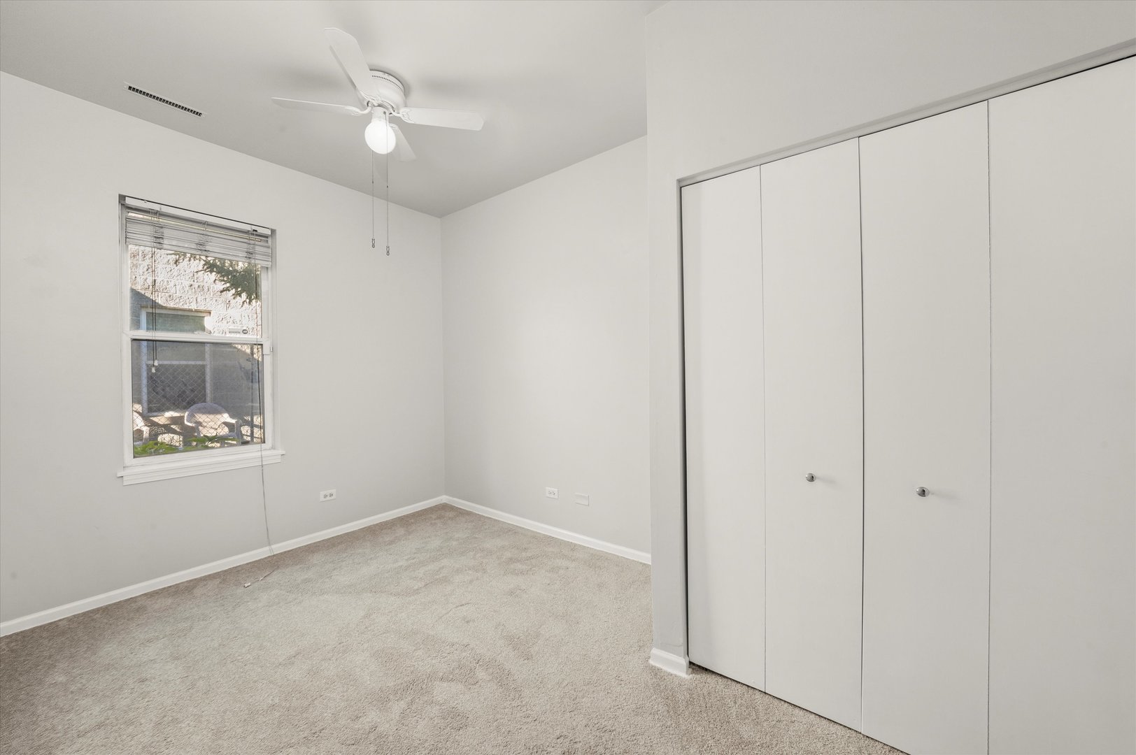 3769 S Lake Park Avenue, Chicago, IL 60653