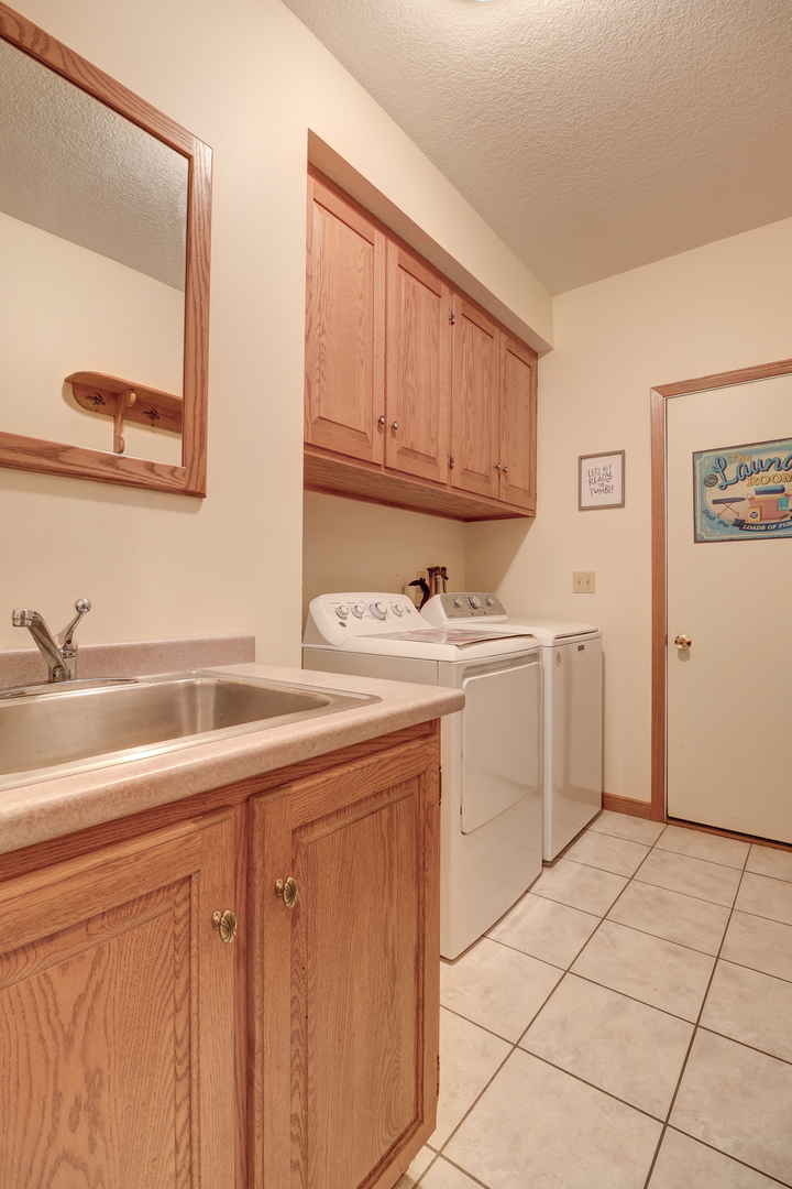 28953 Knob Hill Court, Rock Falls, IL 61071