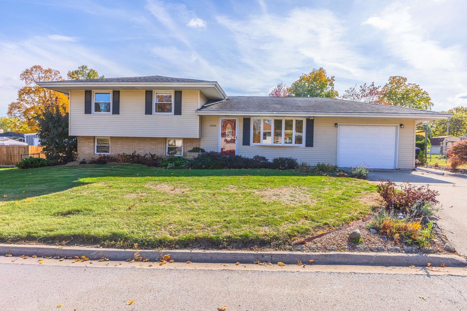 1306 Anderson Street, Bloomington, IL 61701