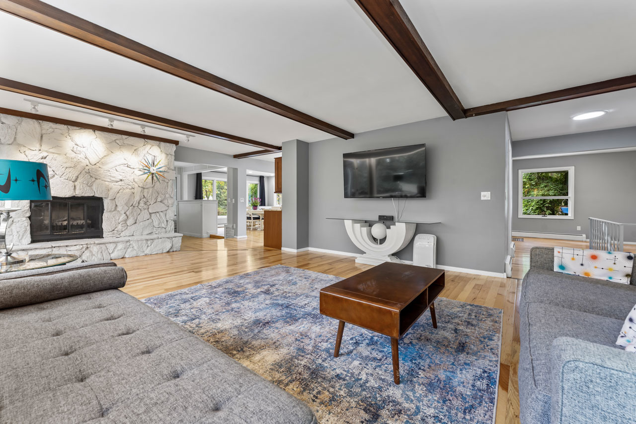 7N949 Stevens Road, St. Charles, IL 60175