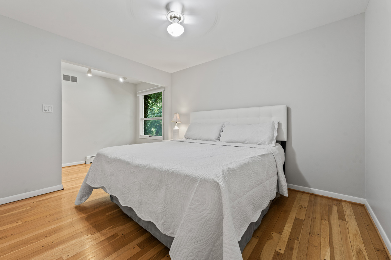 7N949 Stevens Road, St. Charles, IL 60175