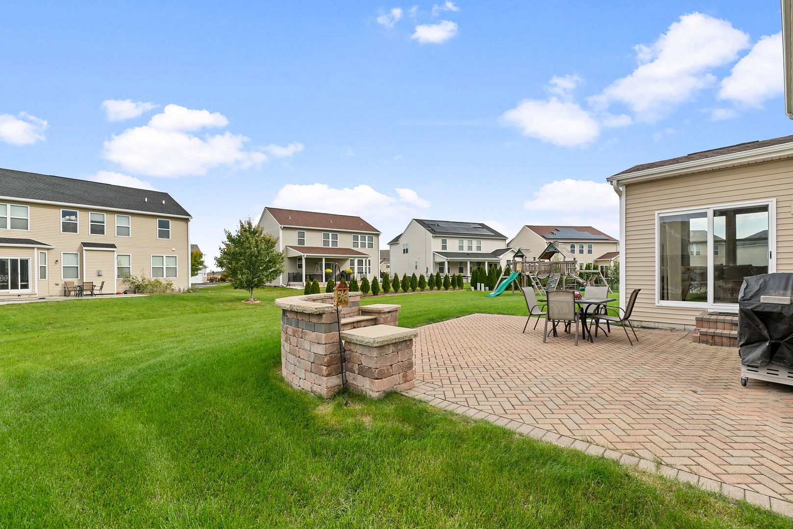 4319 Silver Bell Court, Naperville, IL 60564