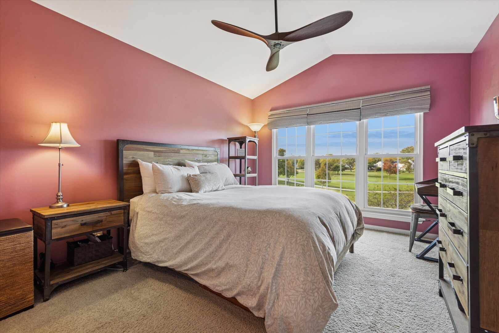 56 N Golfview Court, Glendale Heights, IL 60139