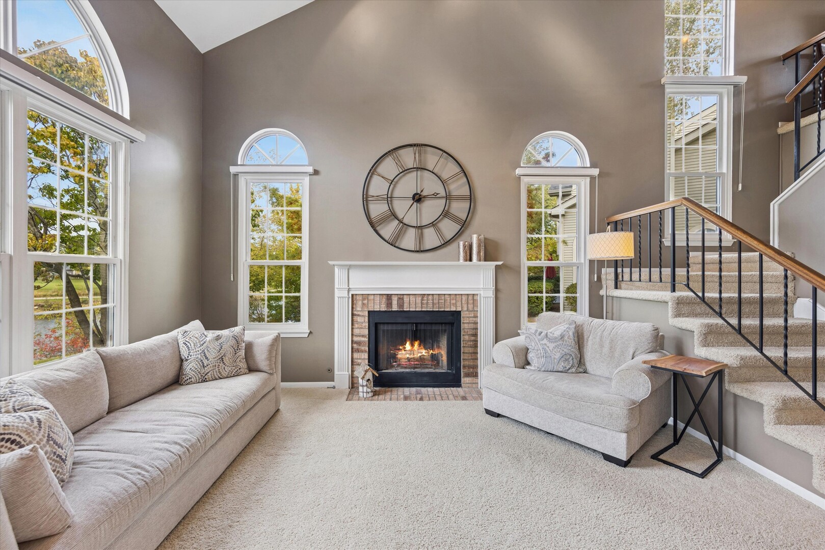 56 N Golfview Court, Glendale Heights, IL 60139