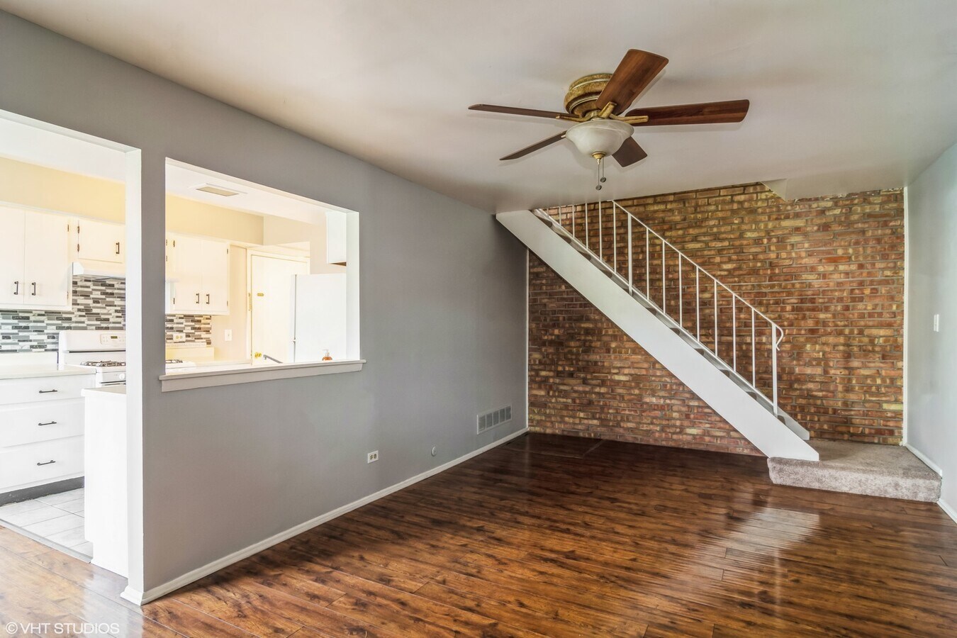 329 David Court #B, Bartlett, IL 60103