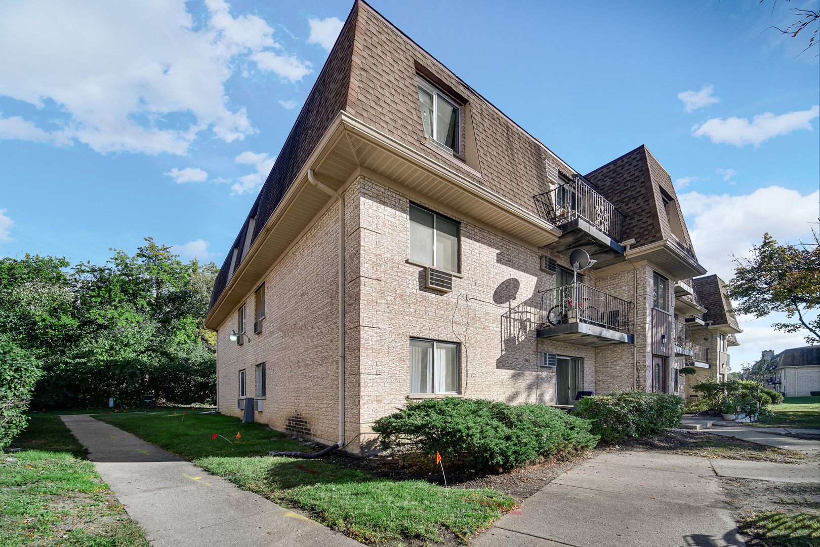 270 Shorewood Drive #GA, Glendale Heights, IL 60139