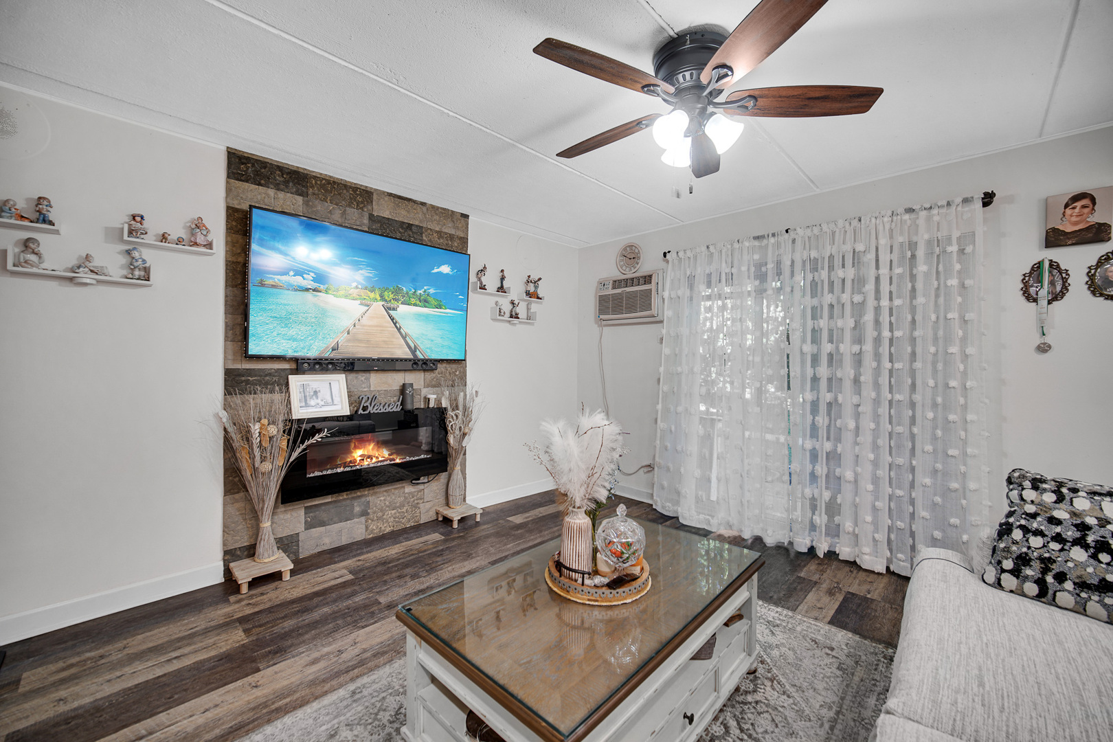 270 Shorewood Drive #GA, Glendale Heights, IL 60139