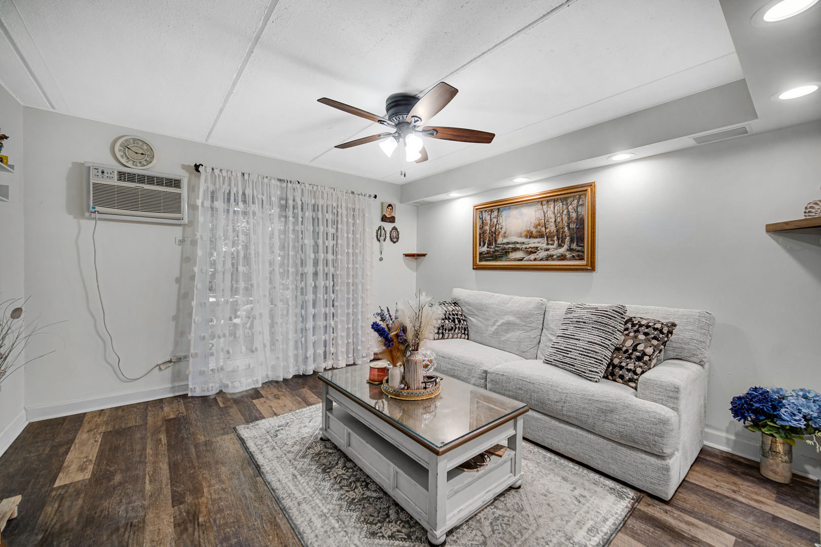 270 Shorewood Drive #GA, Glendale Heights, IL 60139