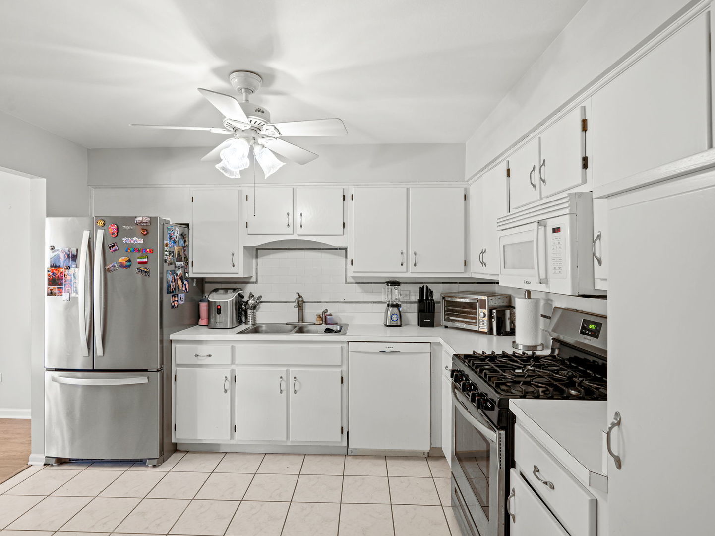 6659 W 64th Place #305, Chicago, IL 60638
