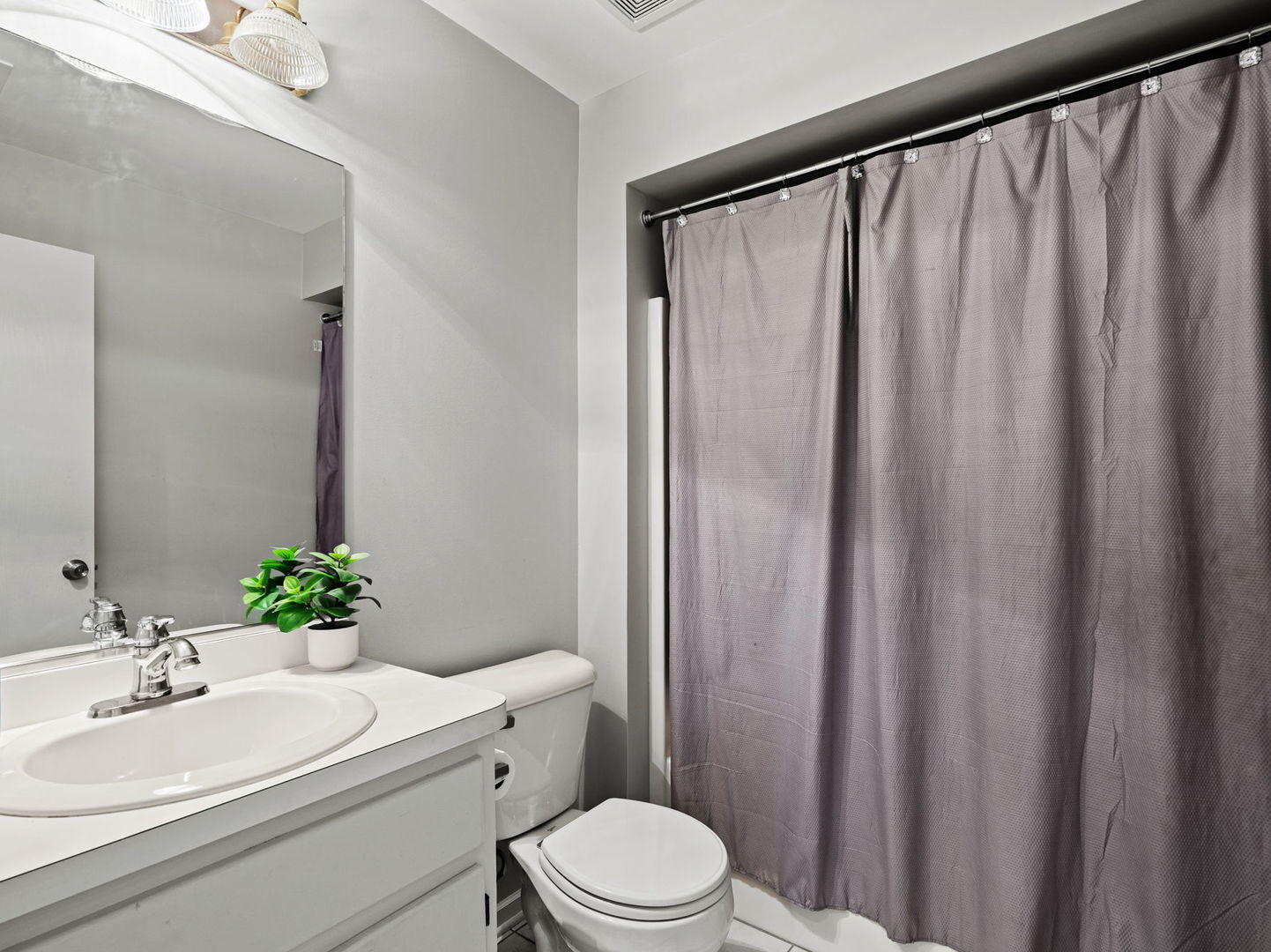 6659 W 64th Place #305, Chicago, IL 60638