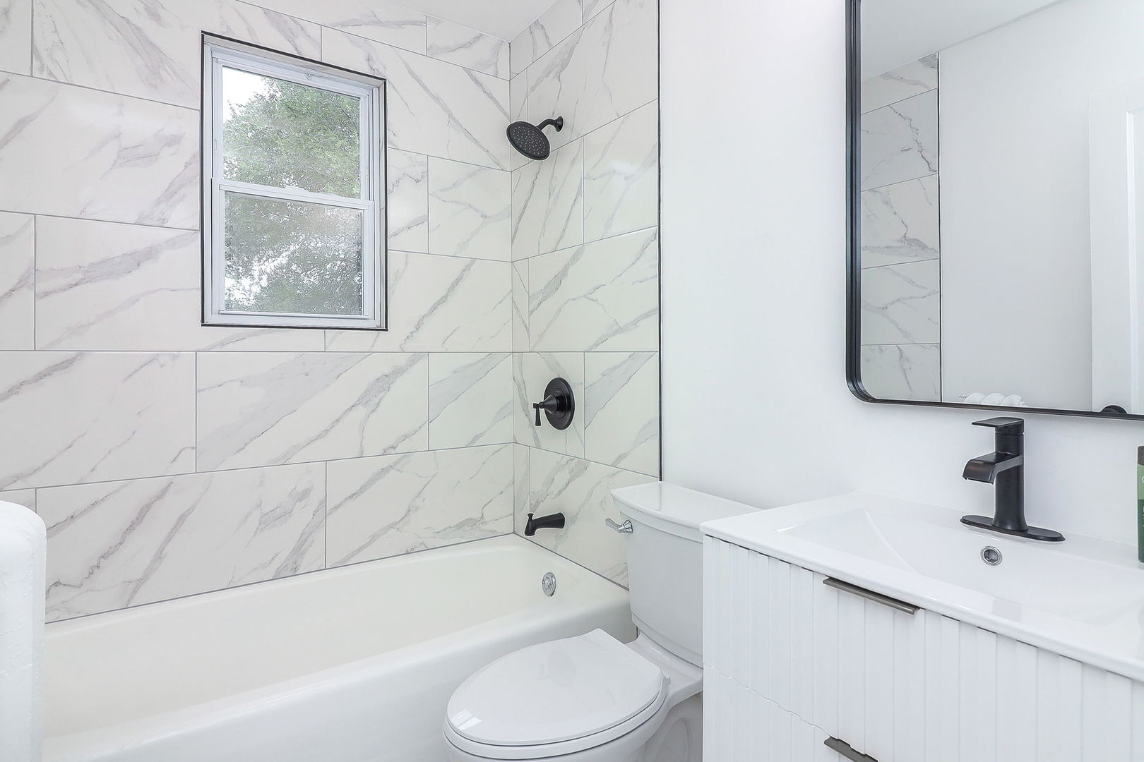 613 S Summit Avenue, Villa Park, IL 60181