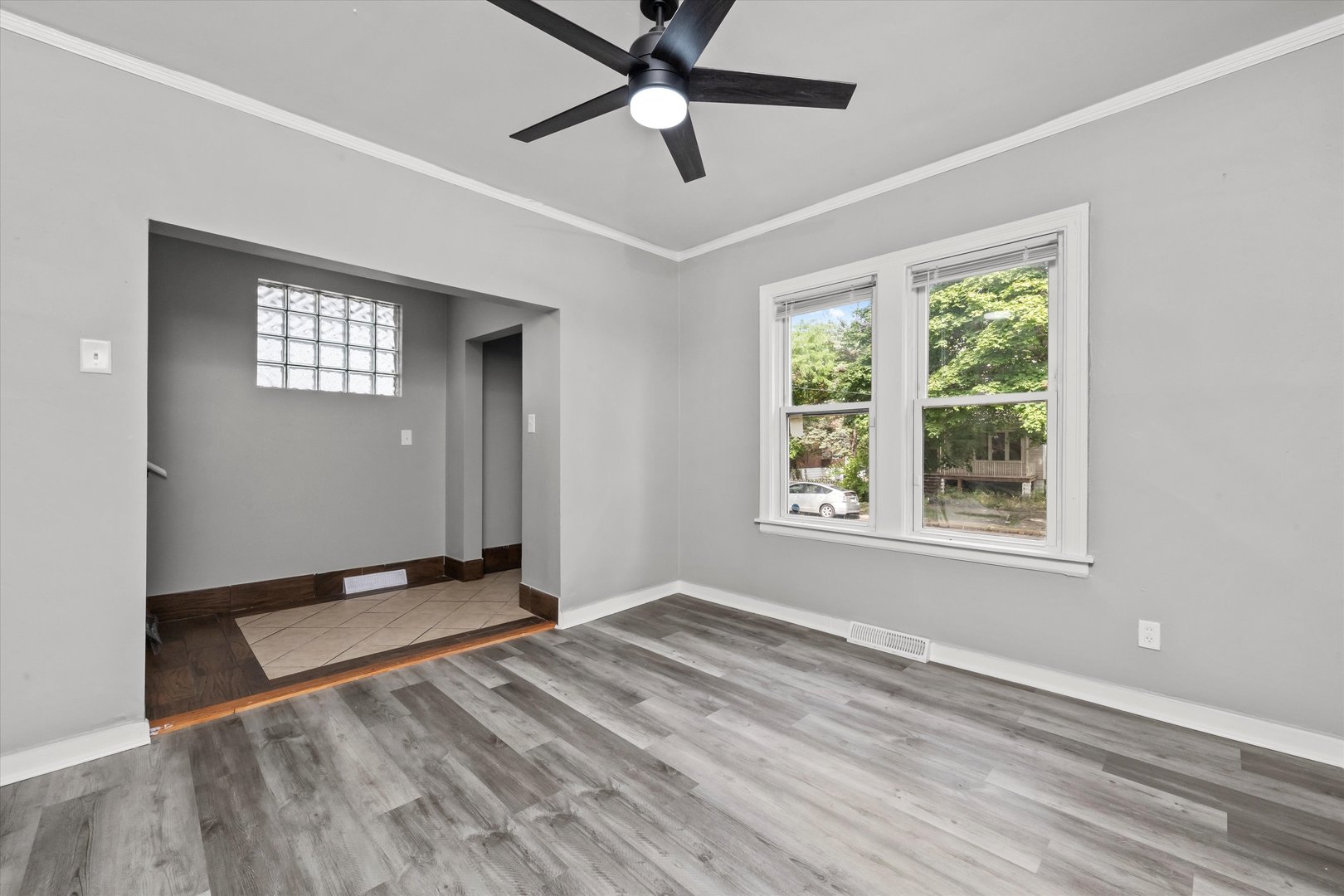 27 E 117th Place, Chicago, IL 60628