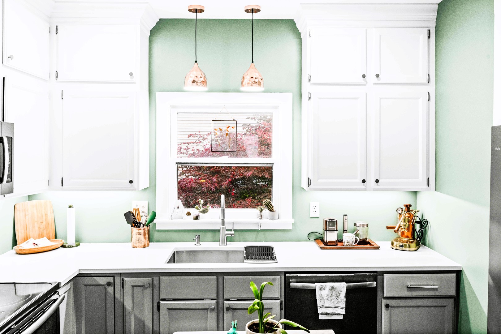 411 Willard Avenue, Bloomington, IL 61701