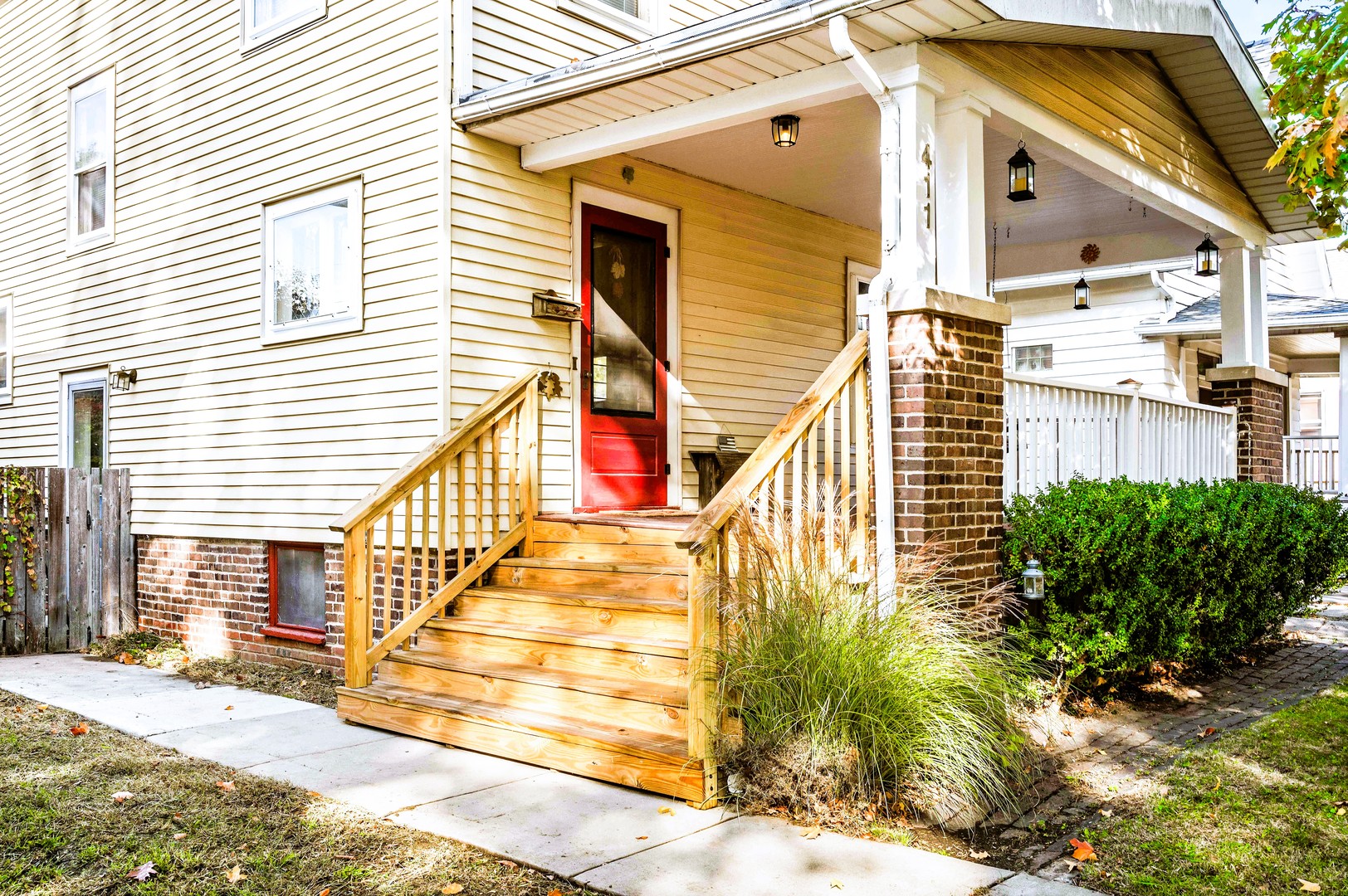 411 Willard Avenue, Bloomington, IL 61701