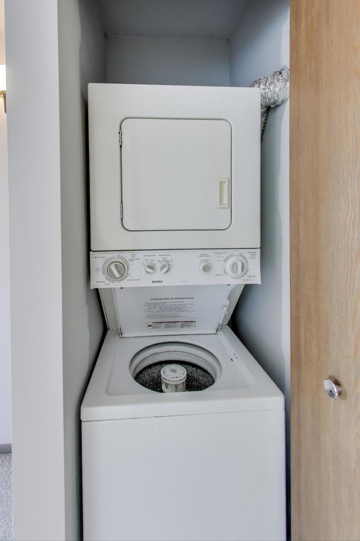 7707 W Irving Park Road #303, Chicago, IL 60634