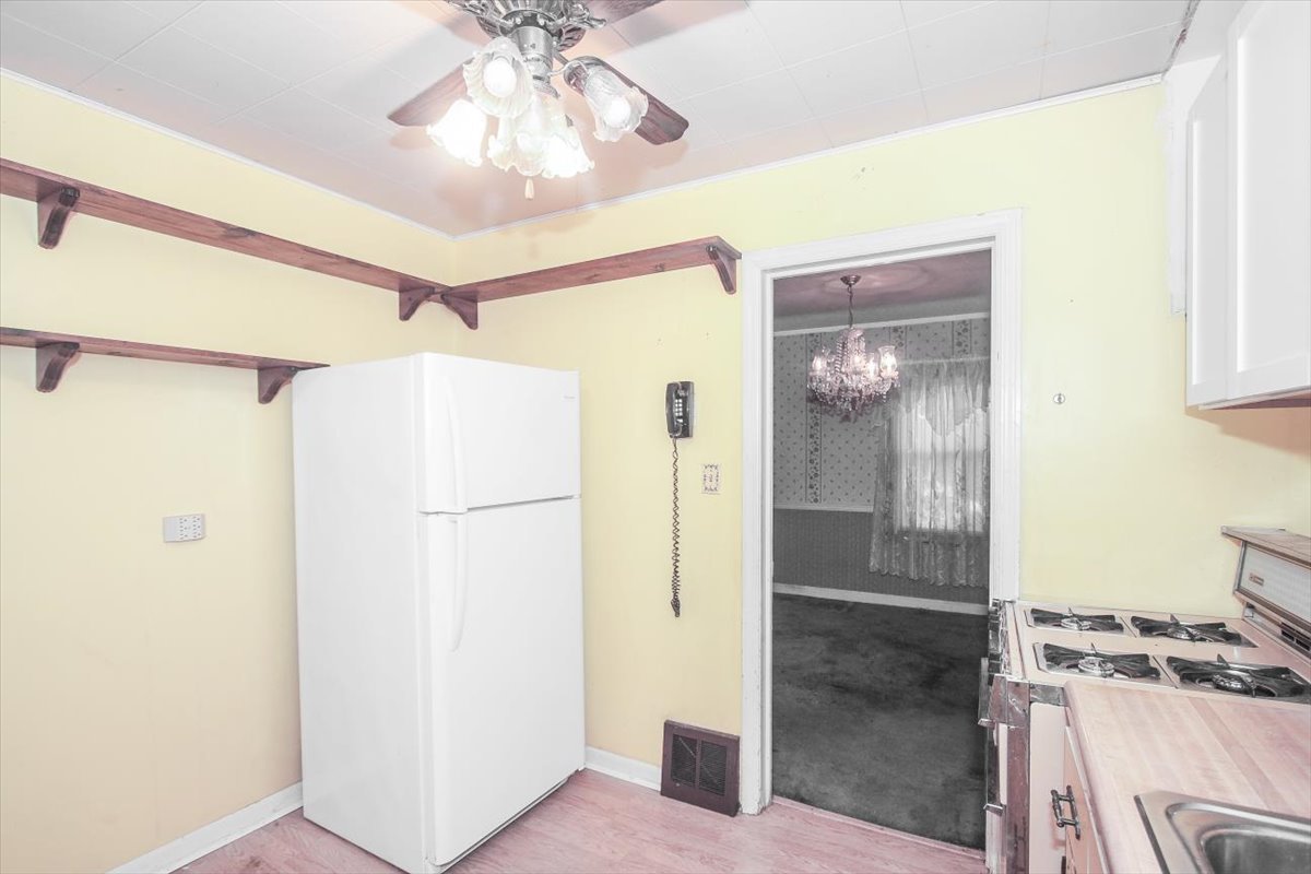 434 E Thacker Street, Des Plaines, IL 60016