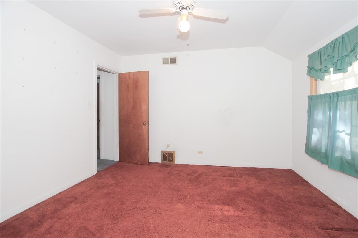 434 E Thacker Street, Des Plaines, IL 60016