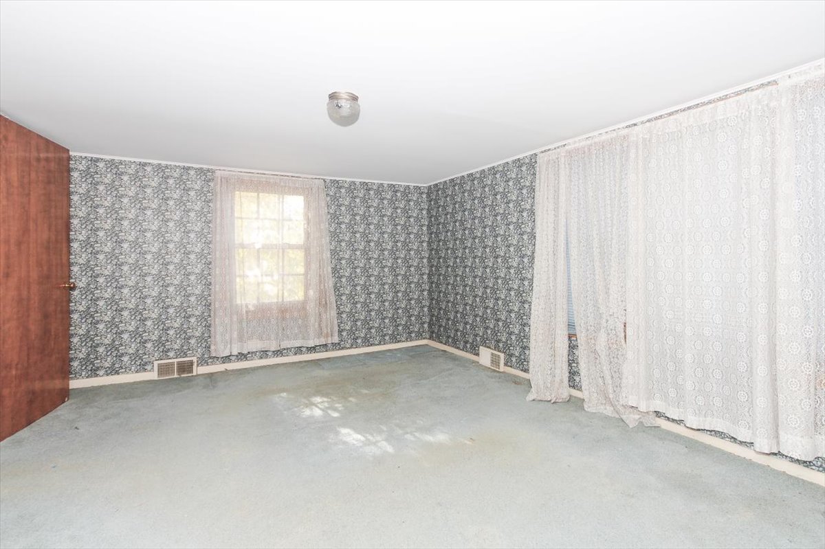 434 E Thacker Street, Des Plaines, IL 60016