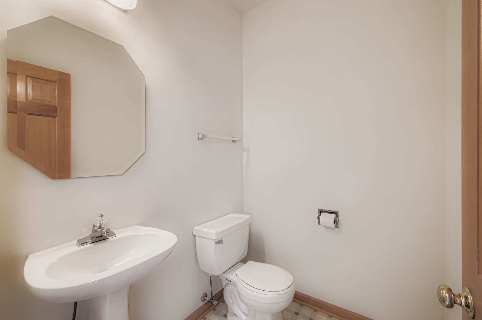 1920 Butler Drive, Bartlett, IL 60103