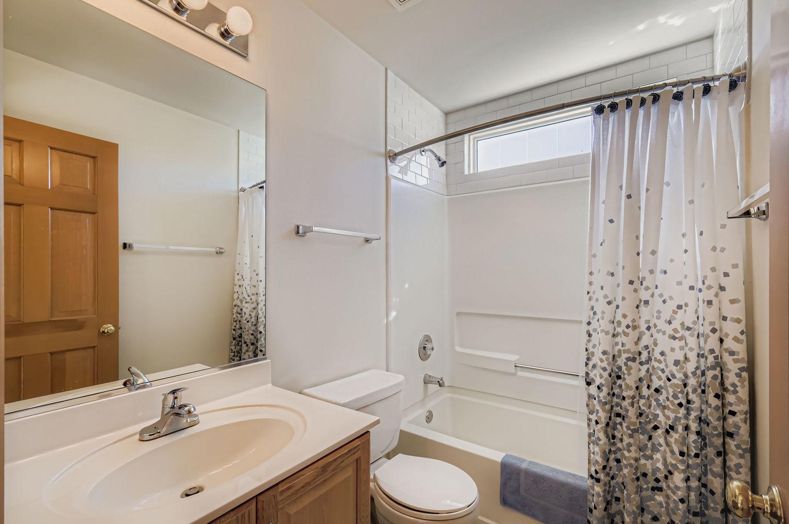 1920 Butler Drive, Bartlett, IL 60103