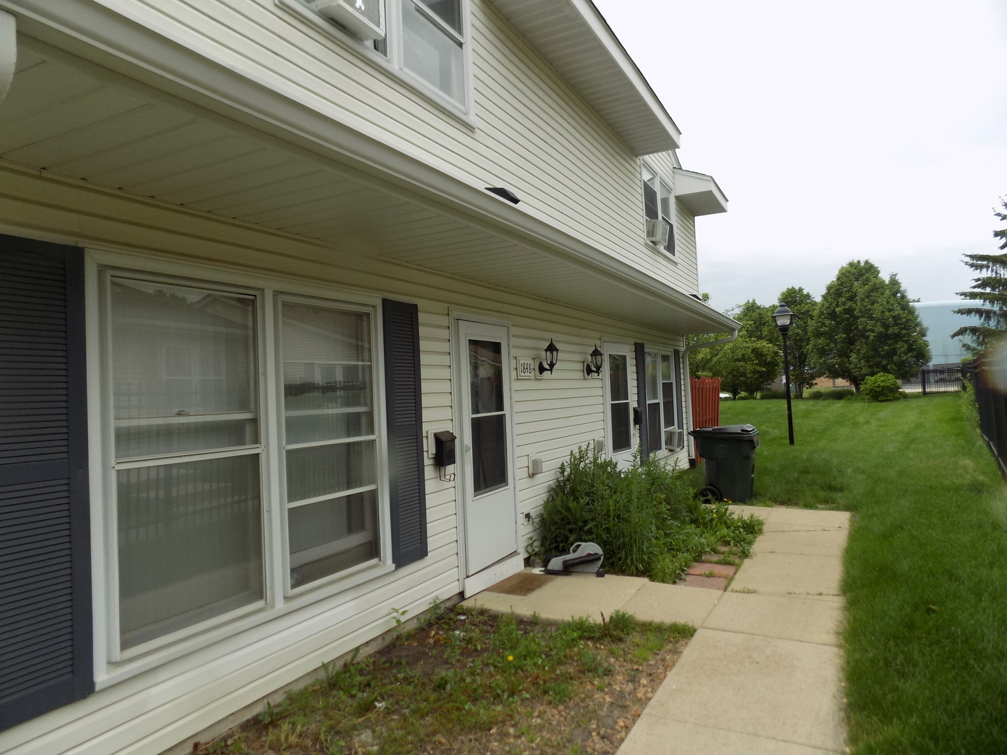 1848 STOCKTON Drive #1848, Hoffman Estates, IL 60169