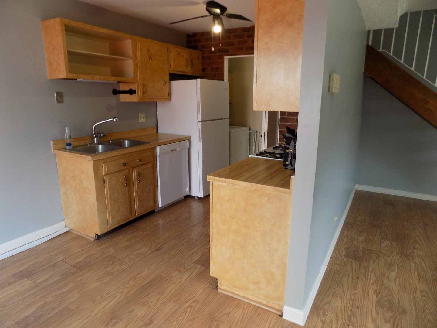 1848 STOCKTON Drive #1848, Hoffman Estates, IL 60169