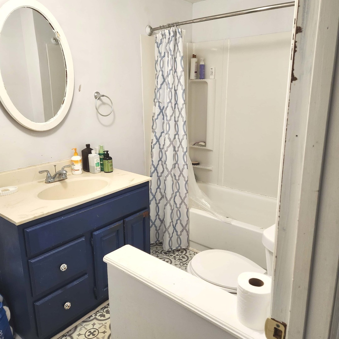 908 Ridge Avenue, Wauconda, IL 60084