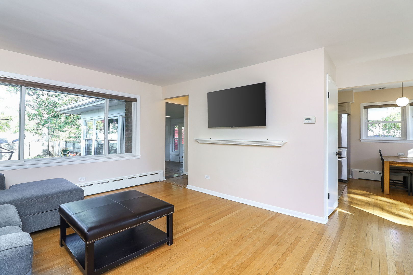 1 W Logan Street, Lemont, IL 60439