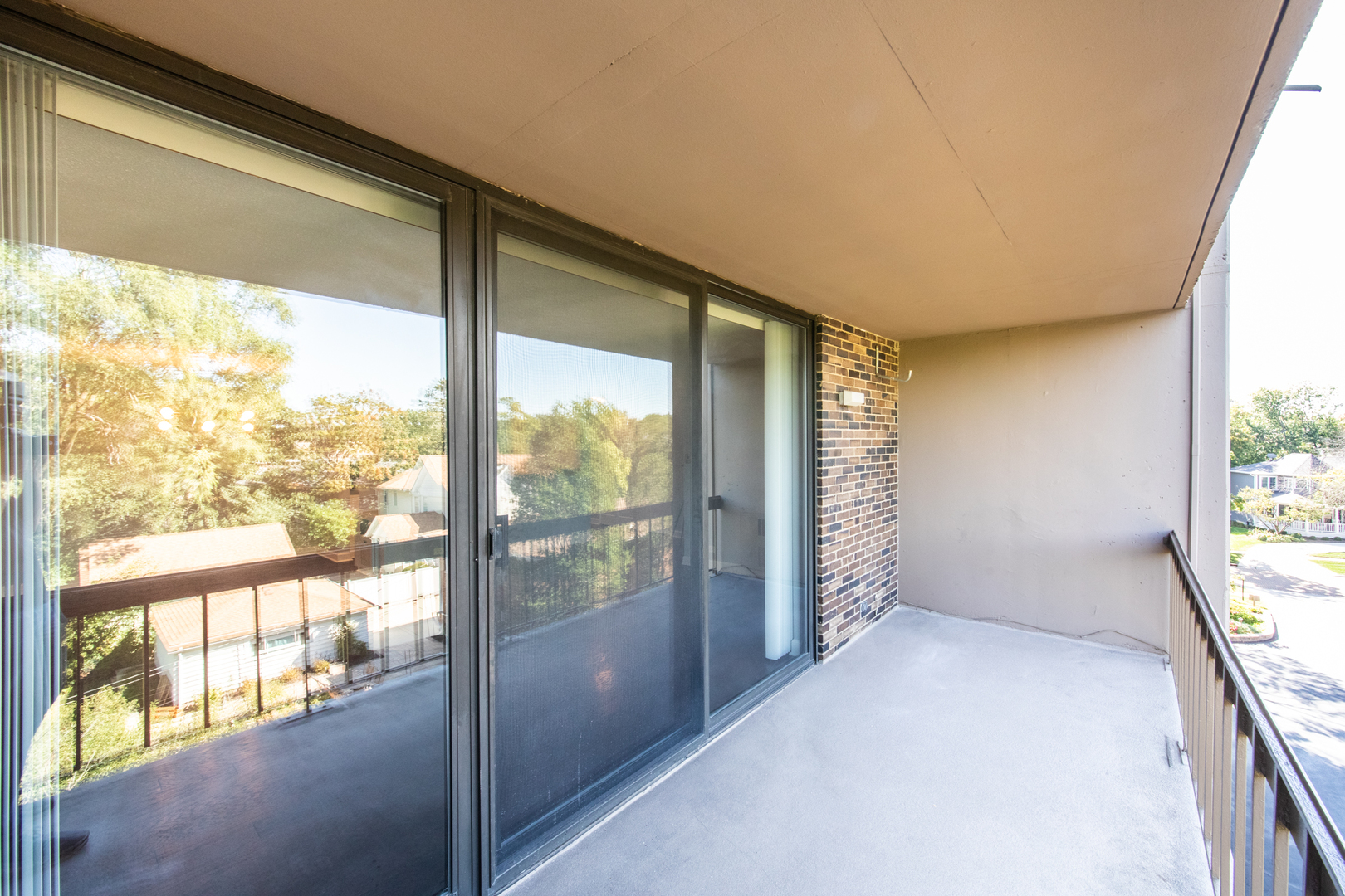 1110 Grove Street #4H, Downers Grove, IL 60515