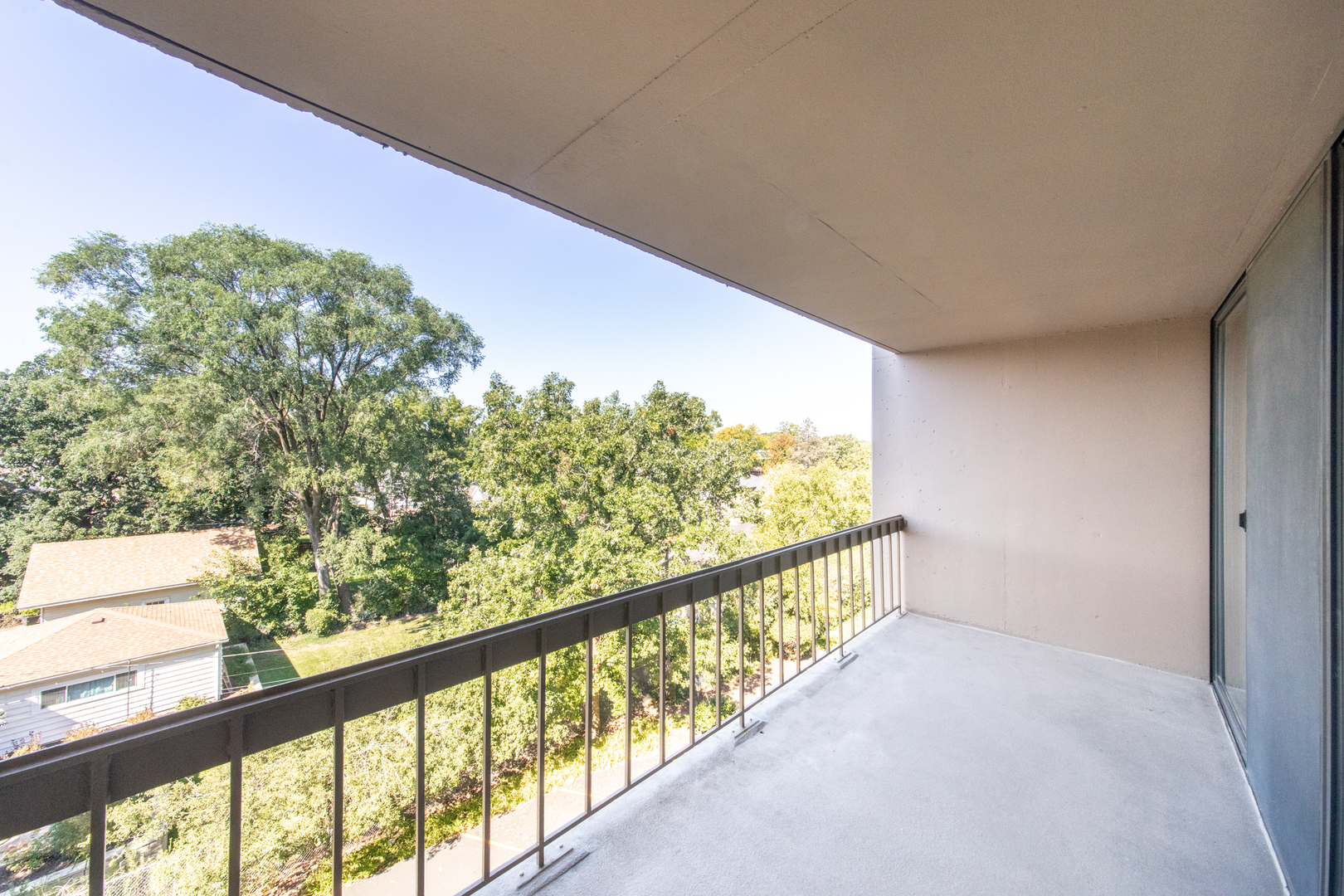 1110 Grove Street #4H, Downers Grove, IL 60515