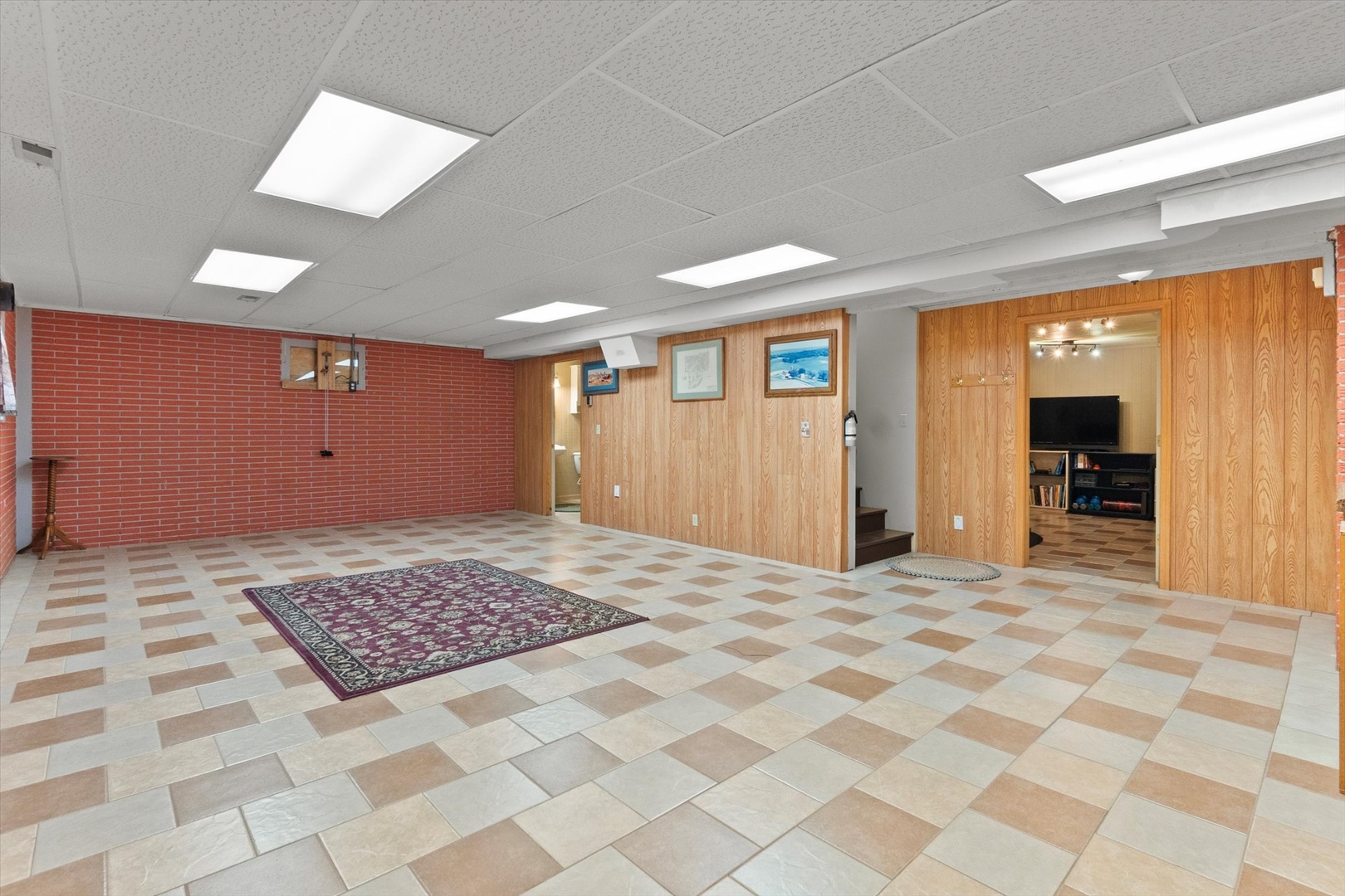 15344 Norrish Road, Morrison, IL 61270